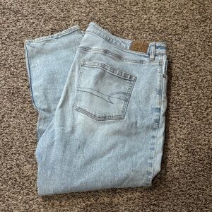 American Eagle Outfitters Light Wash Cropped Jeans